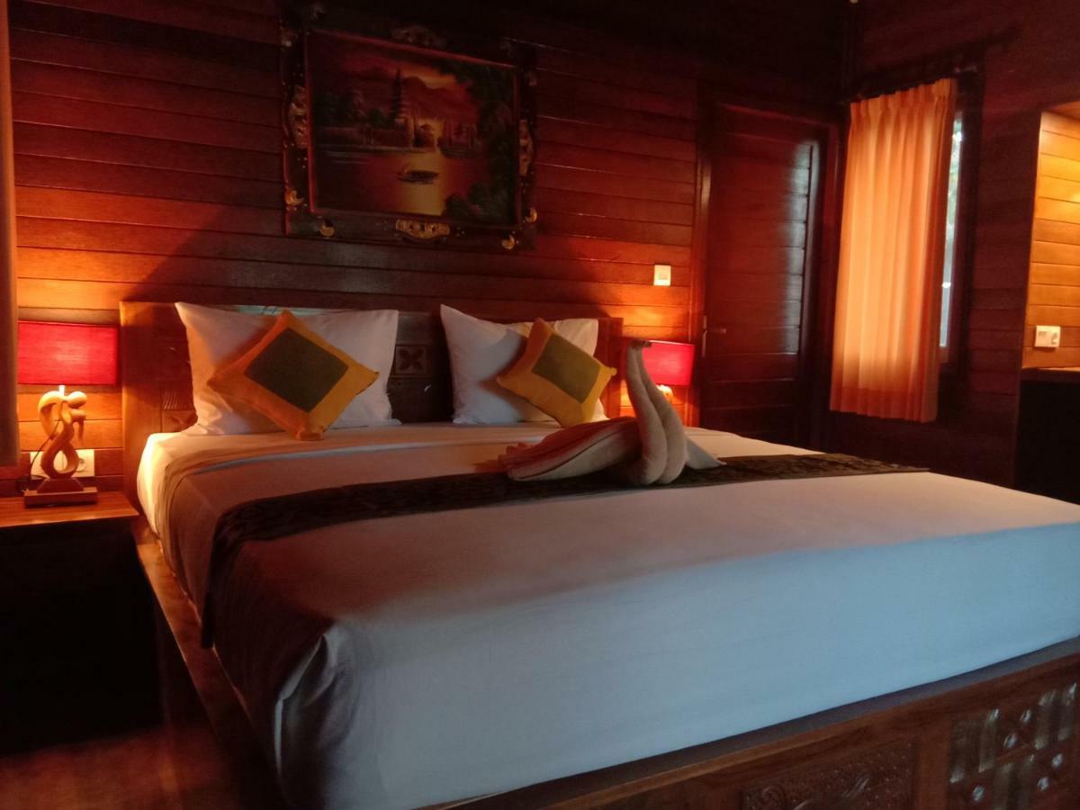 Svaha Nusa Guest House Lembongan Exterior foto